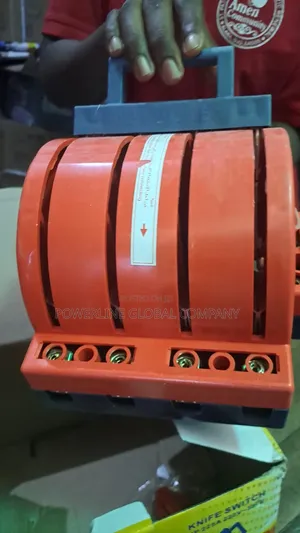 200amps 4 Pole Change Over Switch for Homes/ Hotels/ Offices