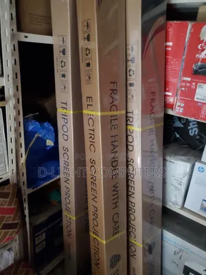 Smaat 60by60 Tripod Projector Screen