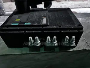 2500a X 3pole Manual Breaker