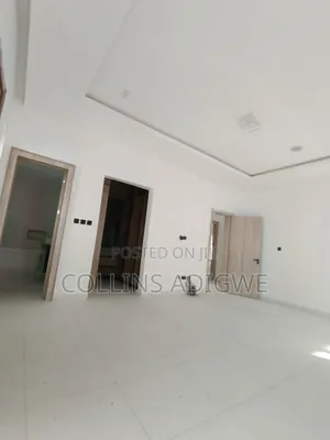 5bdrm Duplex in Harris Drive By Vgc for sale