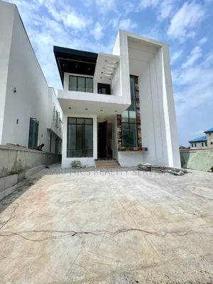 5bdrm Duplex in Chevron for sale