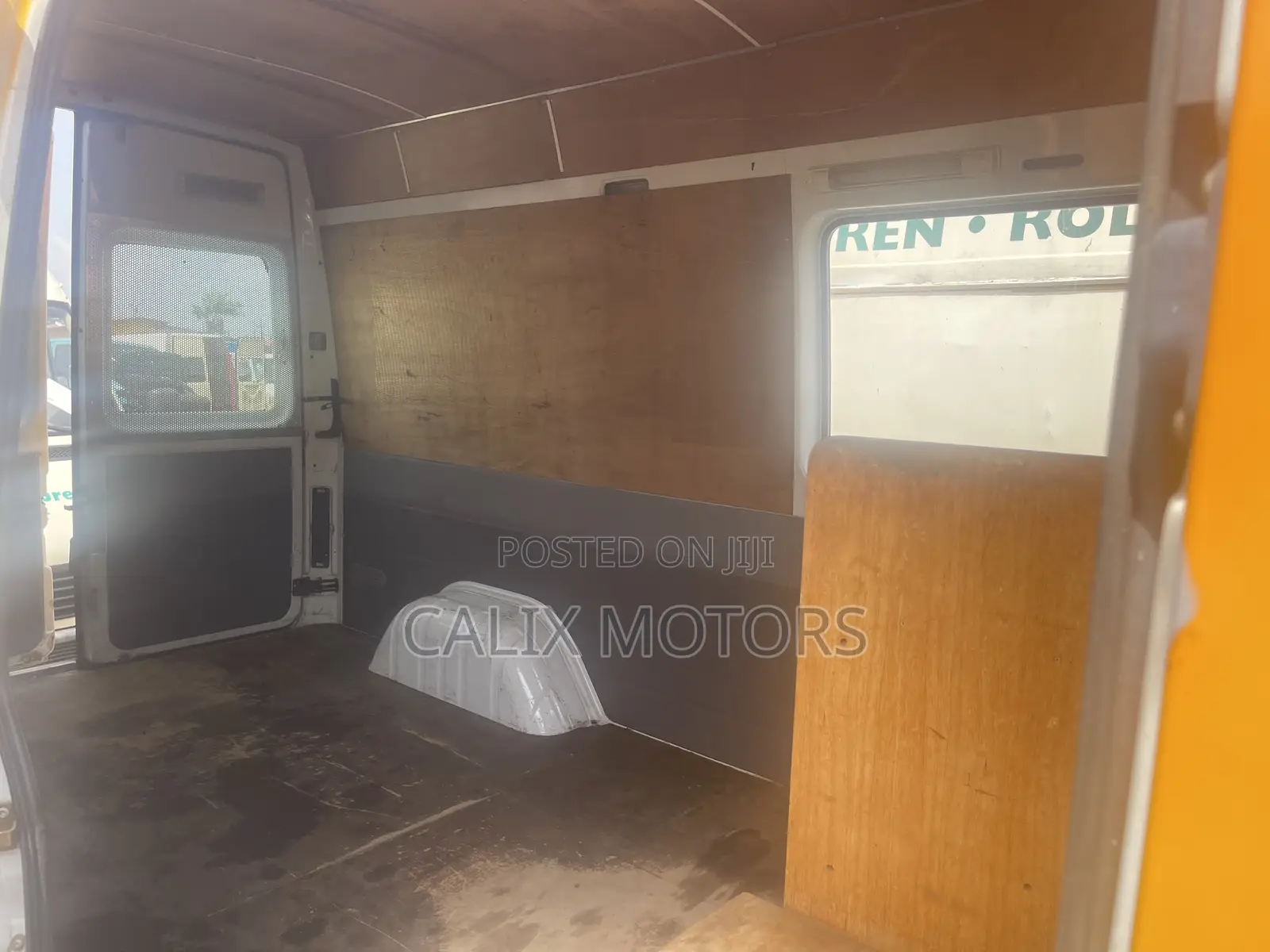 Mercedes-Benz Sprinter 2008 Yellow