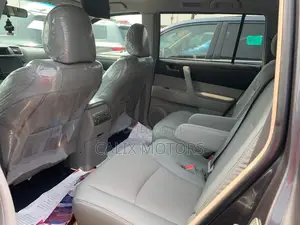 Toyota Highlander 2013 Gray