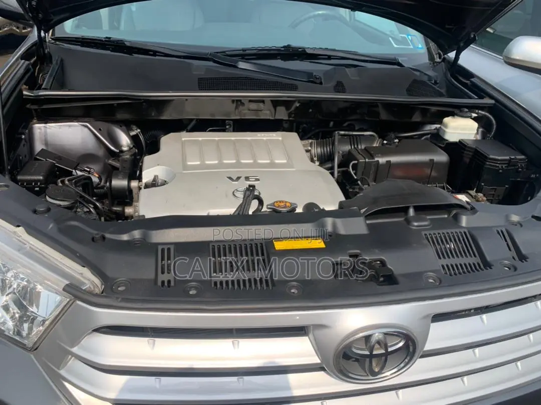 Toyota Highlander 2013 Gray