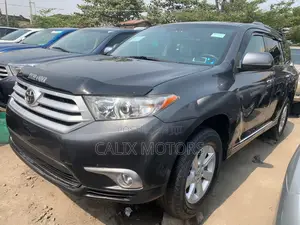 Toyota Highlander 2013 Gray