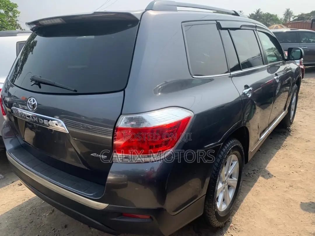 Toyota Highlander 2013 Gray