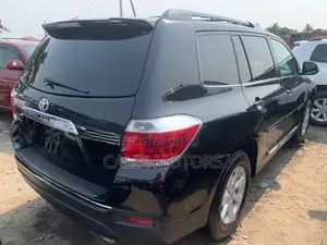 Toyota Highlander 2012 Black