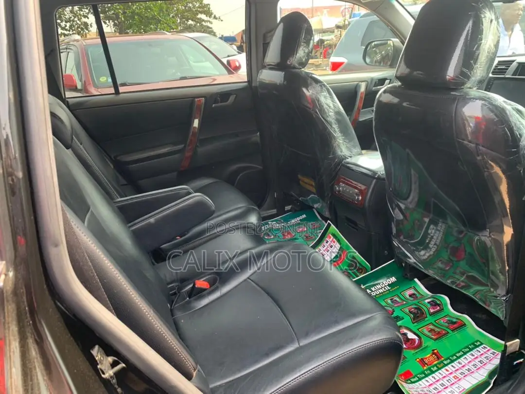 Toyota Highlander 2012 Black