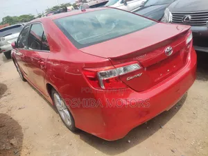 Toyota Camry 2014 Red