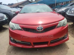 Toyota Camry 2014 Red