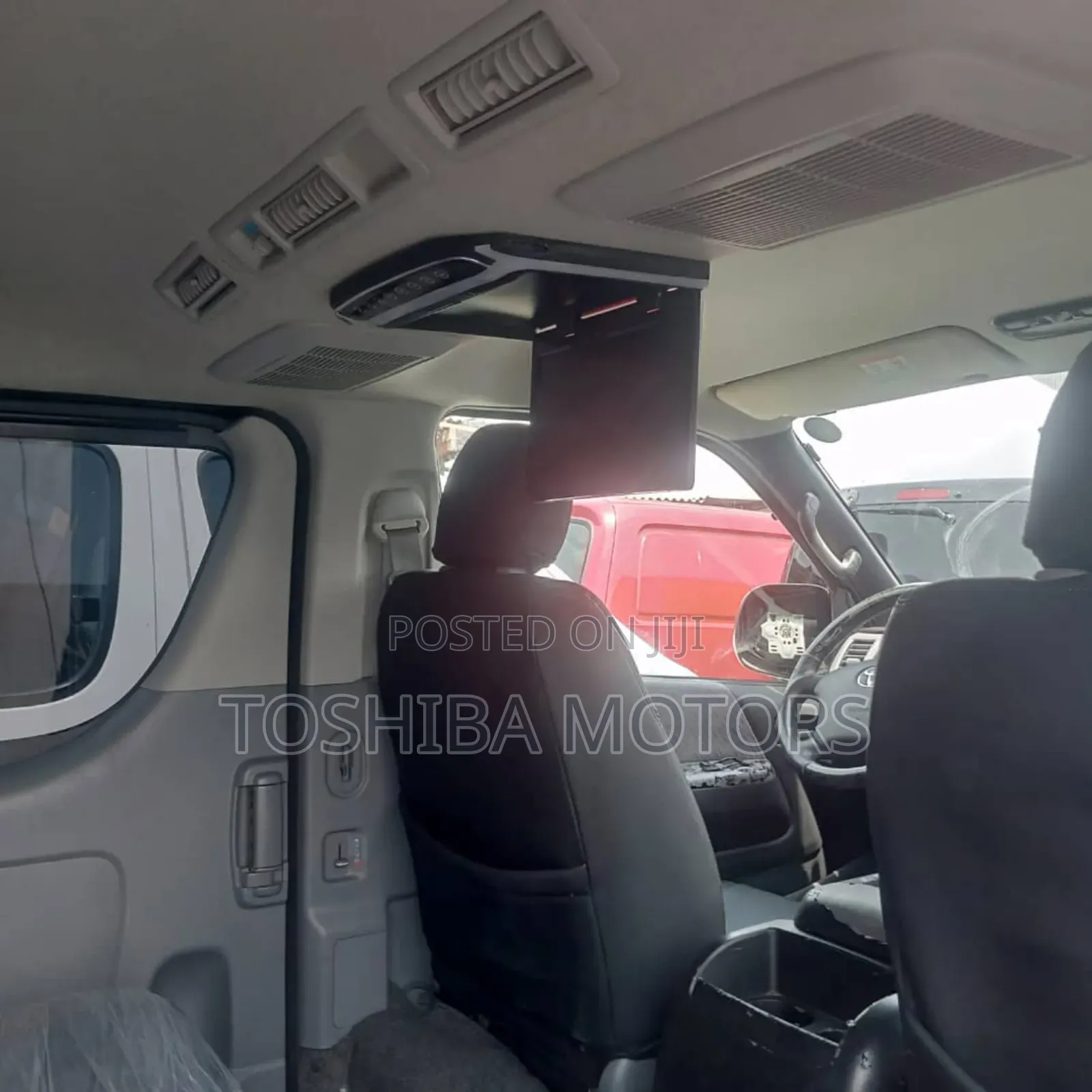 Toyota HiAce 2014 Black