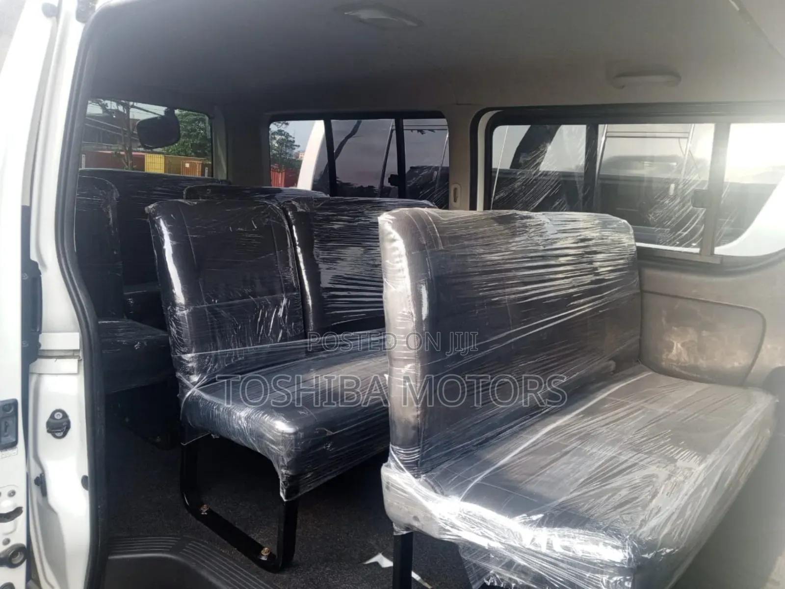 Toyota HiAce 2015 White