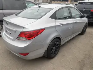 Hyundai Accent GS 2012 Silver