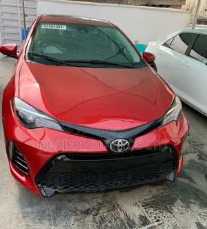 Photo - Toyota Corolla 2017 Red
