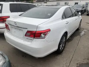 Lexus ES 350 2012 White
