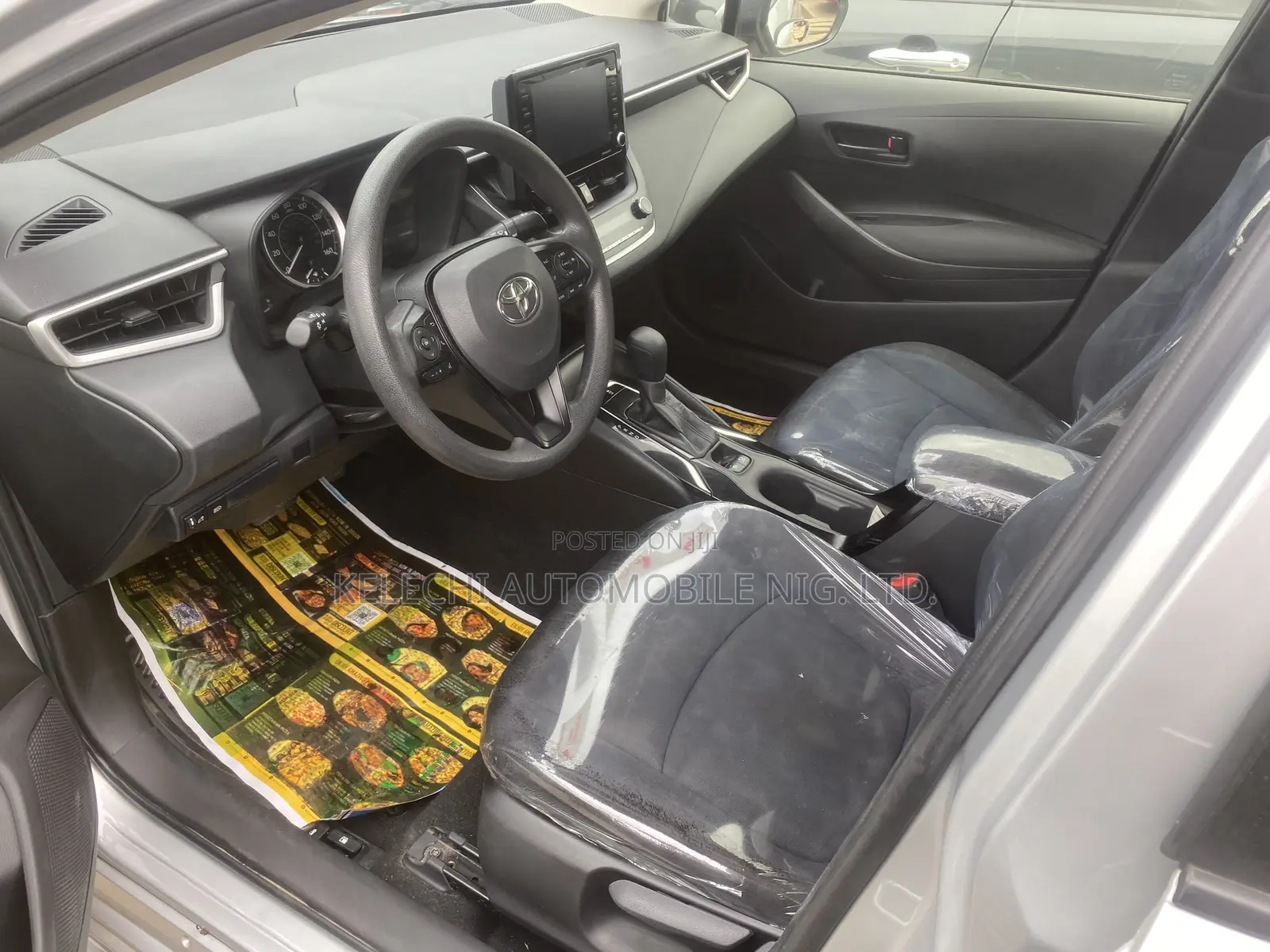 Toyota Corolla LE 2023 Silver