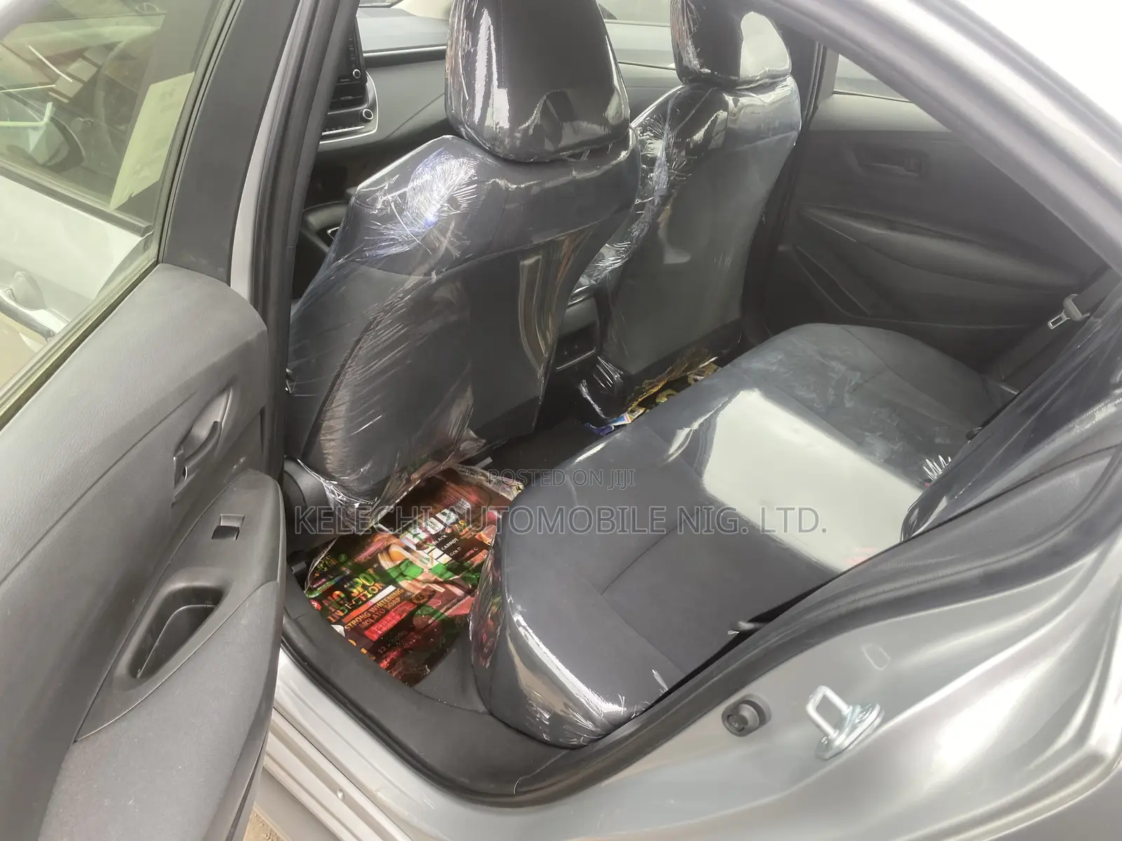 Toyota Corolla LE 2023 Silver