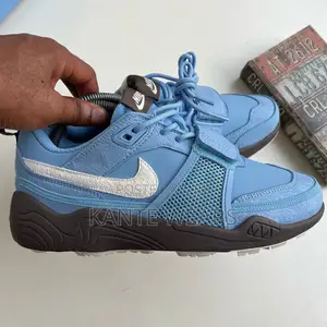 Cactus Jack X Nike Zoom Field