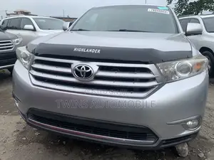Toyota Highlander Limited 2012 Silver