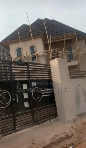 4bdrm Duplex in Owerri for sale