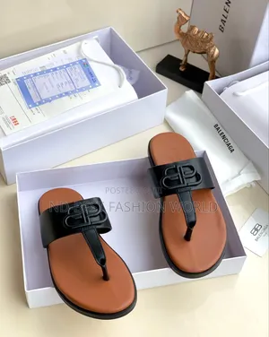 Pure Quality Burberry Slippers
