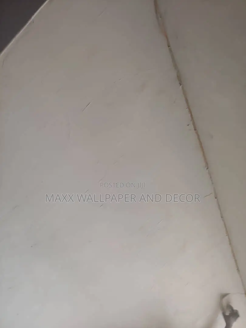 Tailor Your Wall With Mr Putty Screeding