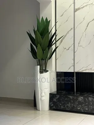 90cm Face Pot Potted With 150cm Skybird Artificial Plant