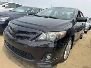 Toyota Corolla 2011 Black