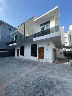 4bdrm Duplex in Chevron for sale