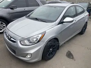 Hyundai Accent SE Automatic 2012 Silver
