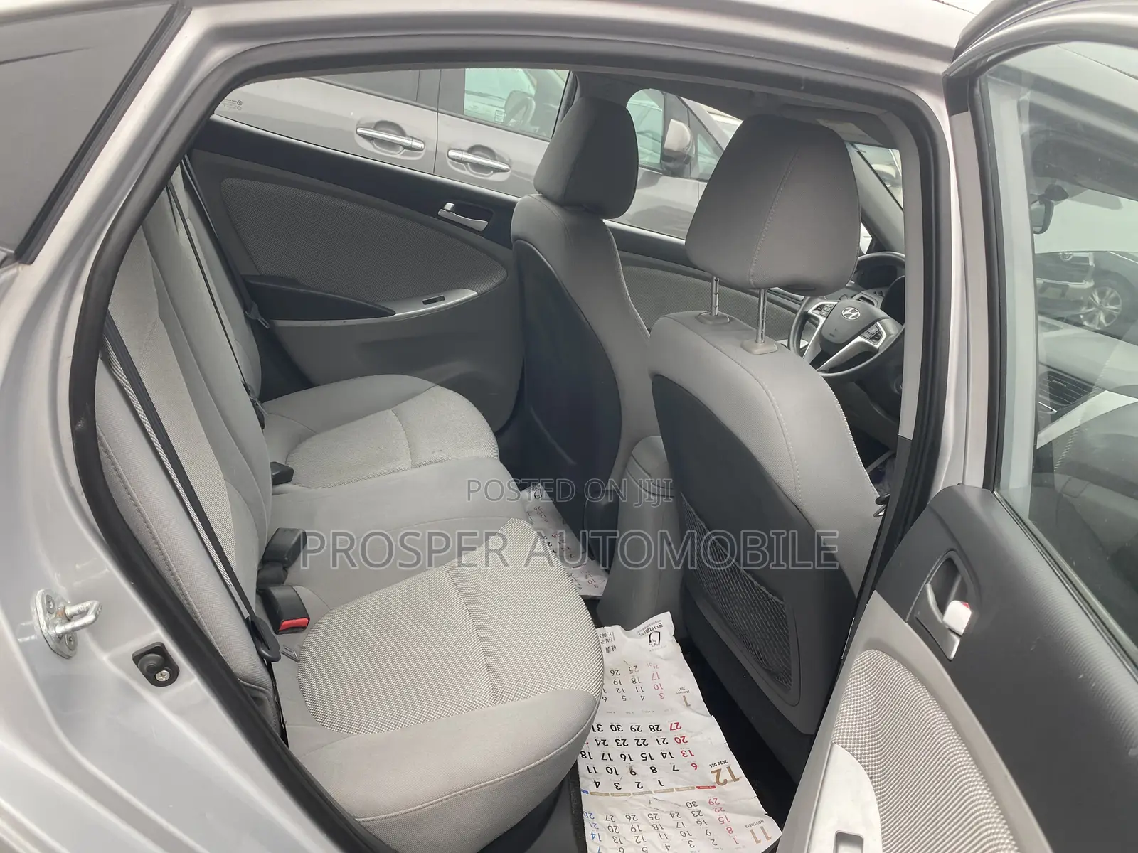 Hyundai Accent SE Automatic 2012 Silver