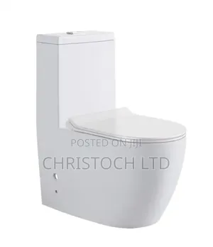 Executive Water Closet With Soft Close Cover