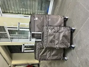 Set of 3 Seven Space Luggage Traveling Box