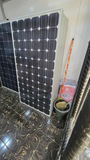 300w Canadian Mono Crystalline Panel