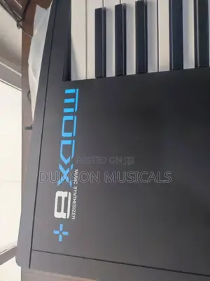 Modx 8 Plus Synthesizer 88 Keys Professional Keyboard Modx8+ Plus