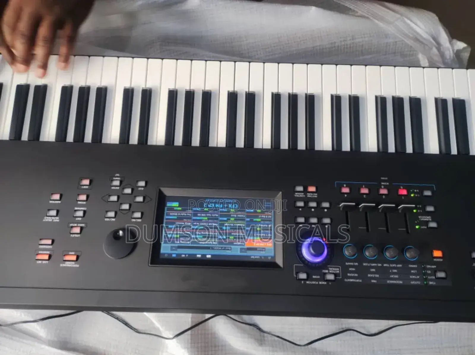 Modx 8 Plus Synthesizer 88 Keys Professional Keyboard Modx8+ Plus