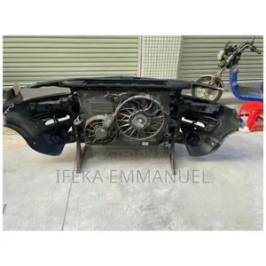 Complete Front Cut Audi Q7 2013