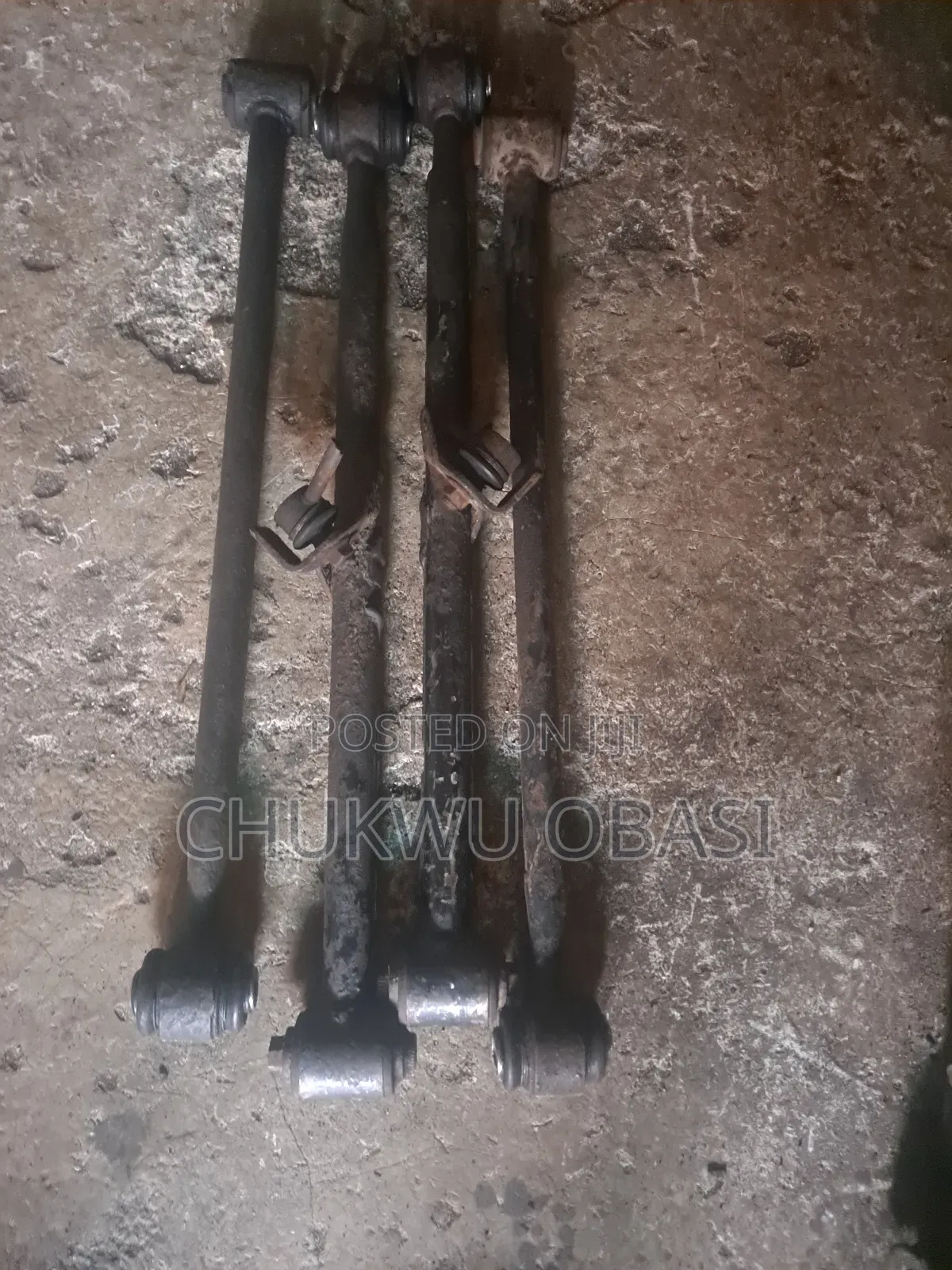 Back Rod for Rav4 2002-2005