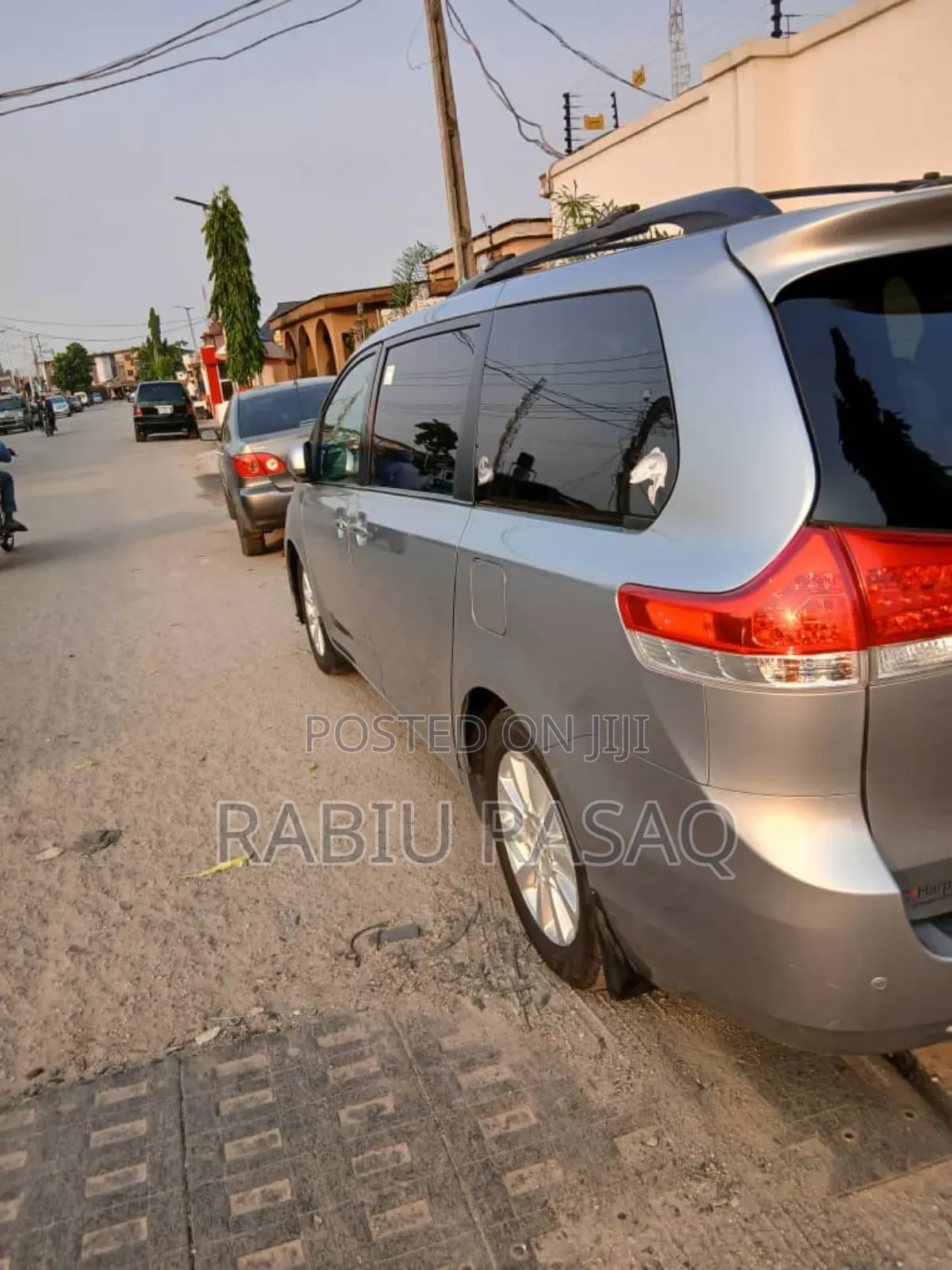Toyota Sienna 2012 Blue