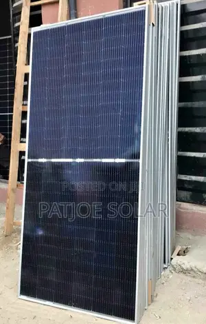 144cells Jinko Solar Panels. 650watts