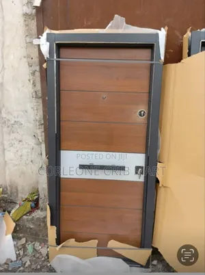 Vee 2 Turkey Door