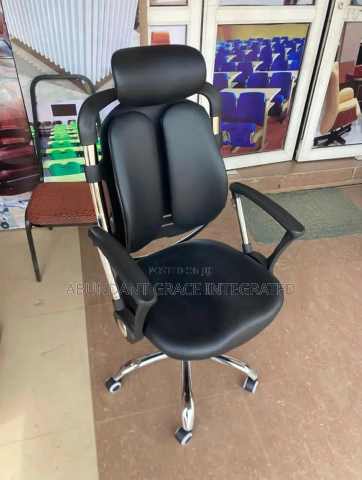 Curve Chair With Headrest.