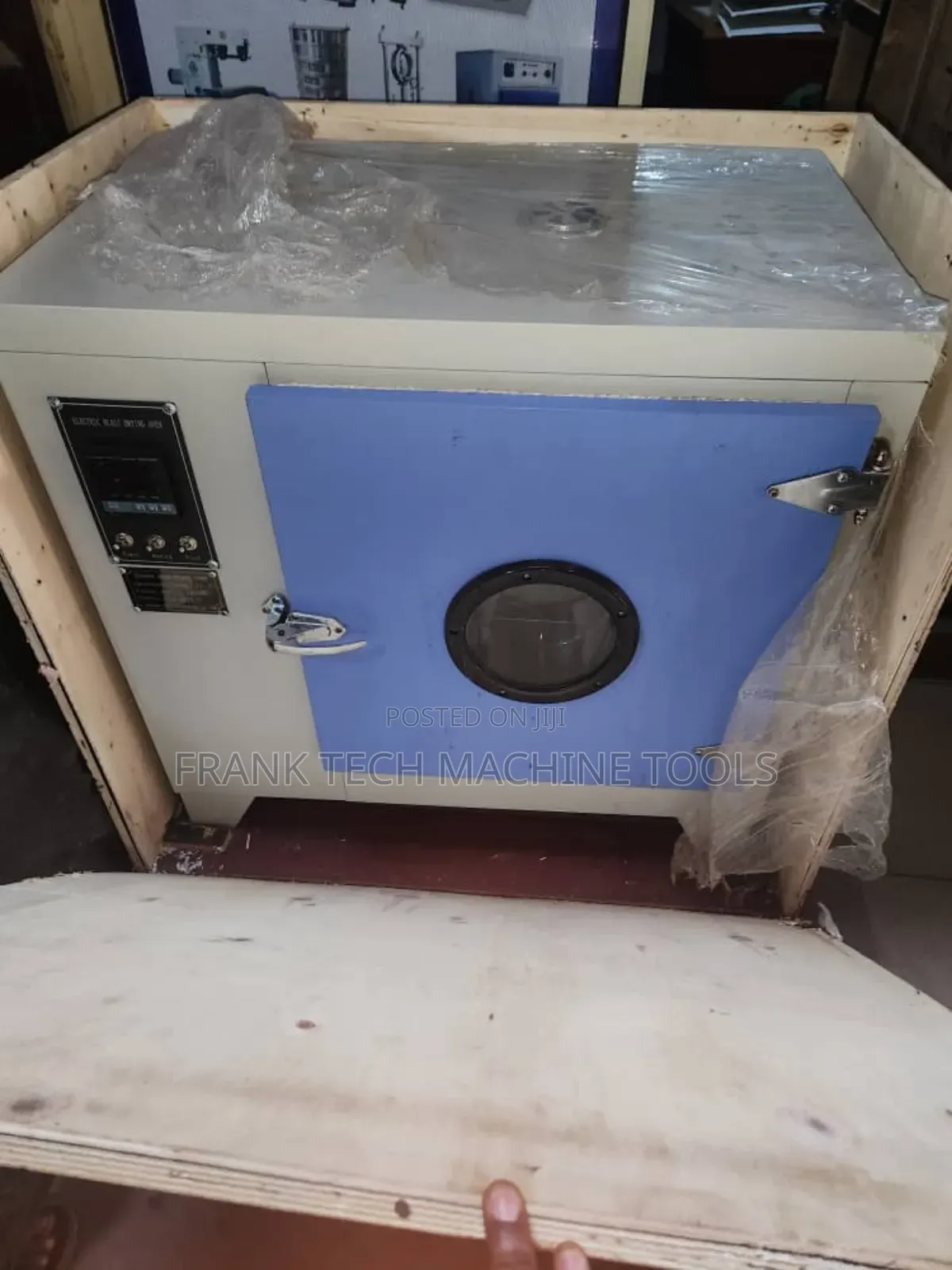 Laboratory Oven 100l