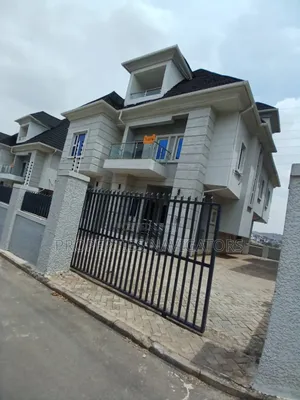 5bdrm Duplex in Guzape District for sale