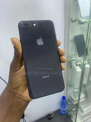 Apple iPhone 8 Plus 64 GB Black
