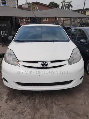 Toyota Sienna CE AWD 2007 White