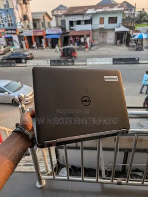Laptop Dell Latitude 12 E7270 8GB Intel Core I5 SSD 256GB