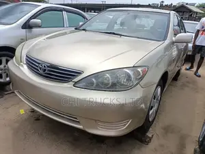 Toyota Camry LE V6 4dr Sedan (3.0L 6cyl 5A) 2005