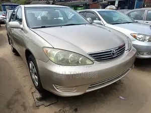 Toyota Camry LE V6 4dr Sedan (3.0L 6cyl 5A) 2005