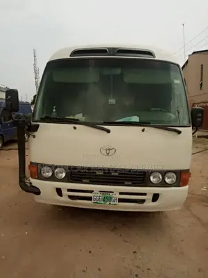 Coaster Bus for Hire 12/24hours